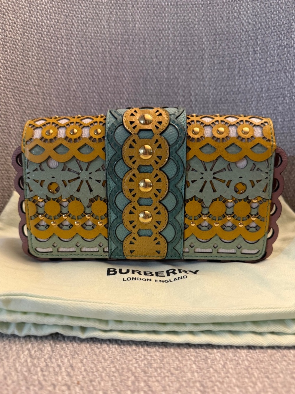 Burberry Layered Leather Shoulder Bag (Includes Box and Dust Bag) - Picture 3 of 14